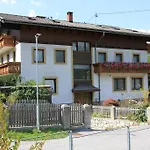 Haus Egger 아파트 *